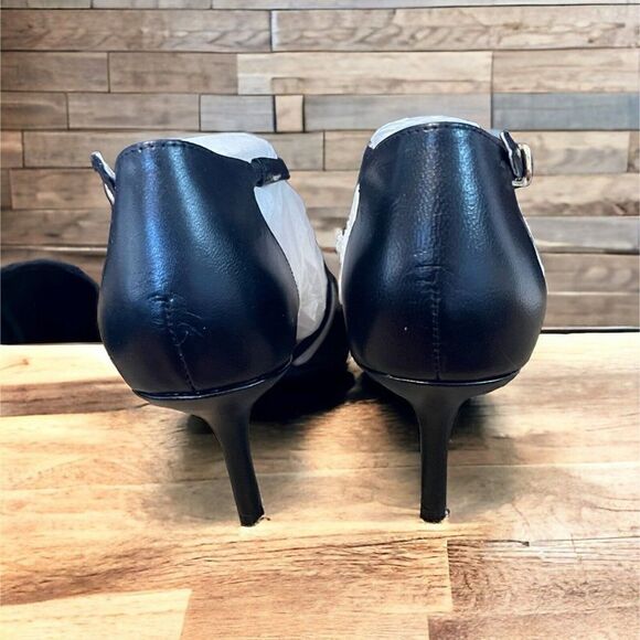 NEW Tahari Britta strappy pointed toe heels 7 1/2 Black/Vanilla Ice - Picture 4 of 6
